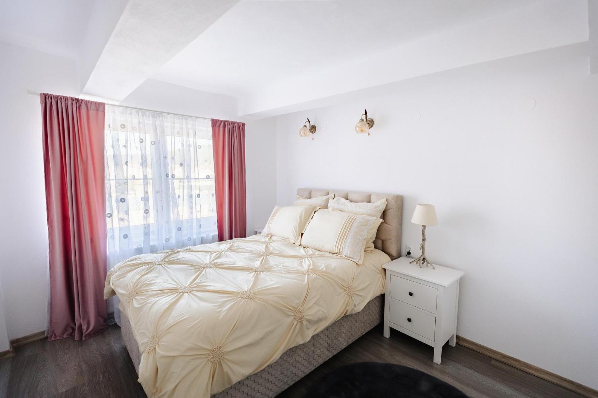 סיגישוארה Caesar Residence מראה חיצוני תמונה
